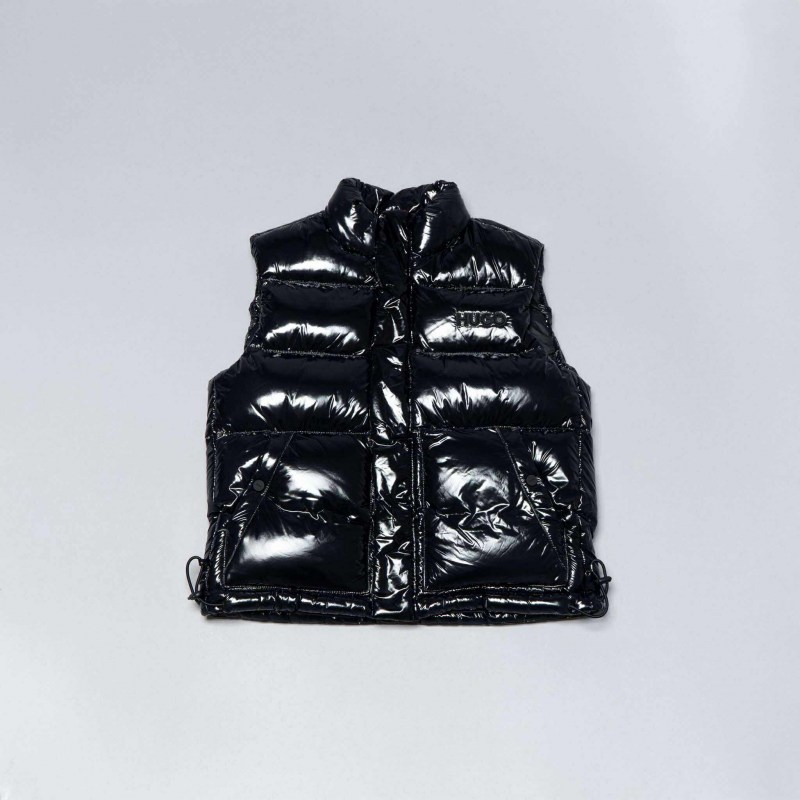 566523960_697199862935645_2652061780751707041_n