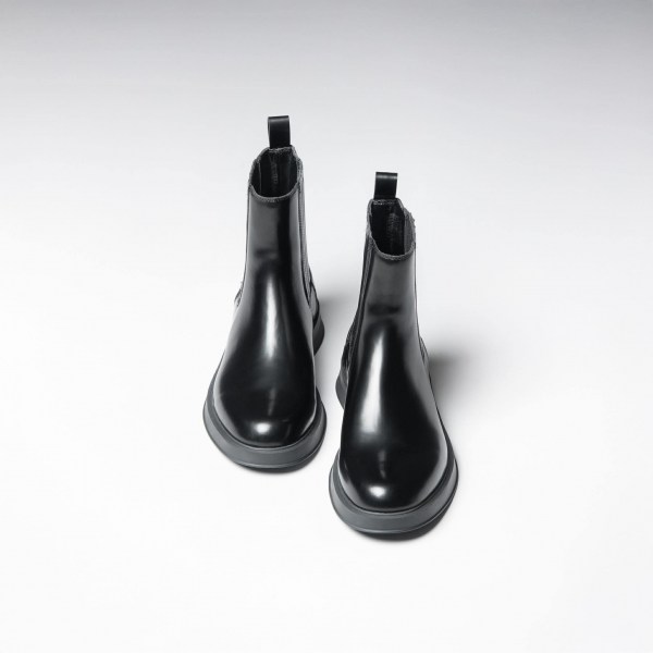 582075422_843092461768187_6516056238944388885_n