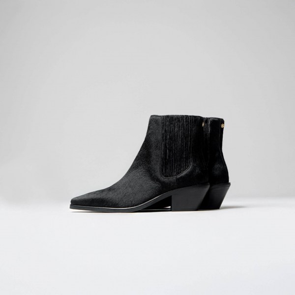 585233272_4076304335923170_1642941835215301439_n