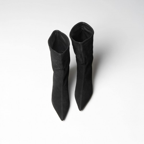 597717196_2619231928452302_2755845699076141912_n