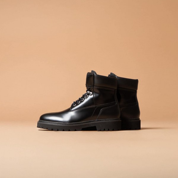 598628343_1892646931376242_4448135307152896344_n