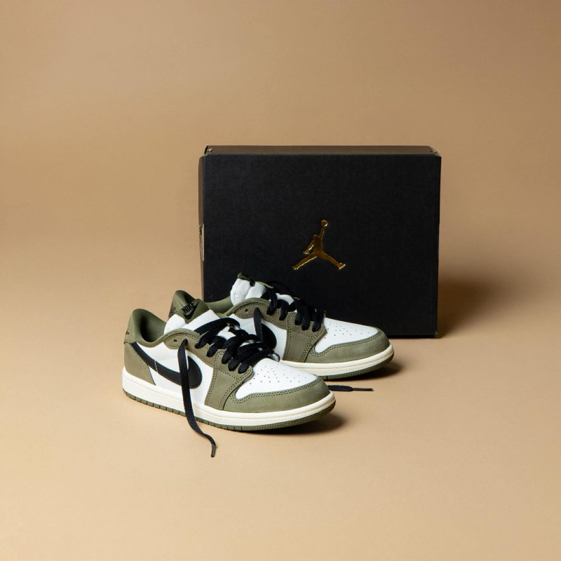 660100035_973707031764381_1187470750760871619_n